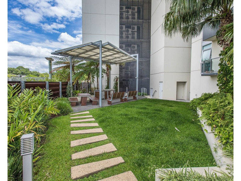 7018/7 Parklands Boulevard, Brisbane City QLD 4000