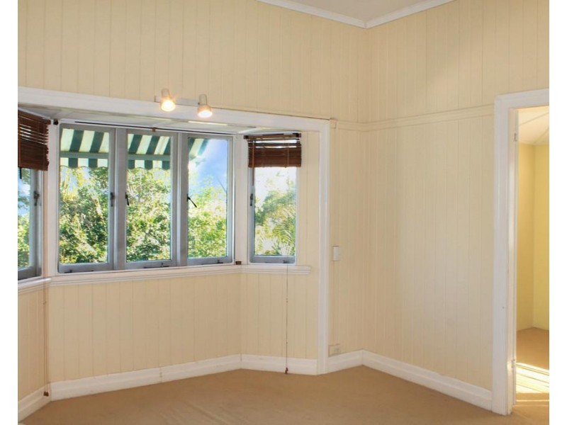 7 Mikado Street, Hamilton QLD 4007