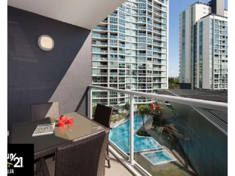 20403/8 Hercules Street, Hamilton QLD 4007