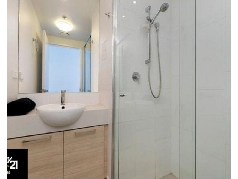 20403/8 Hercules Street, Hamilton QLD 4007