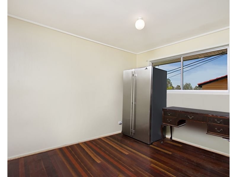 8 Laburnum Street, Woodridge QLD 4114