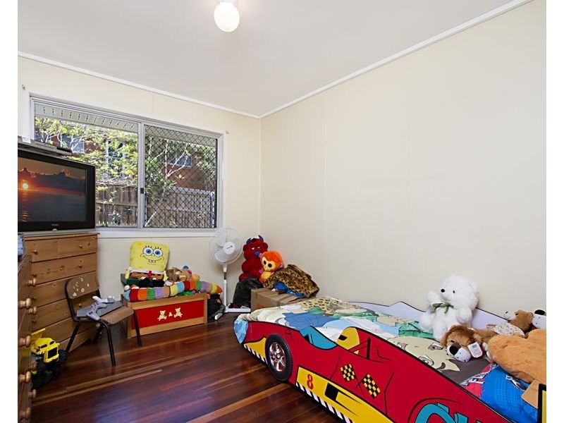 8 Laburnum Street, Woodridge QLD 4114