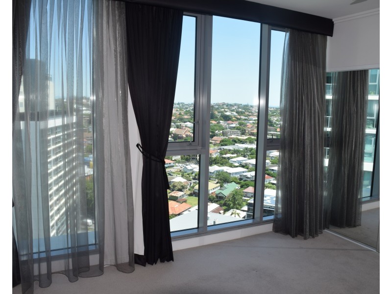 21810/8 Hercules, Hamilton QLD 4007