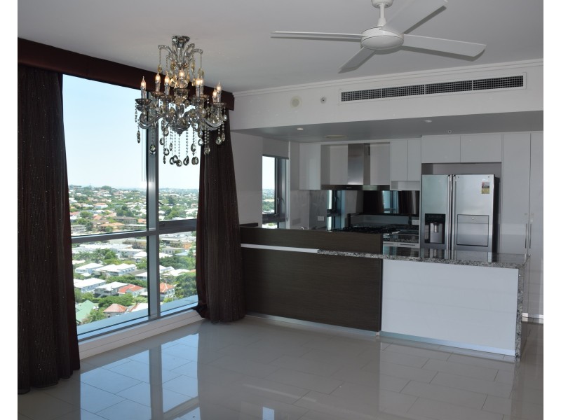 21810/8 Hercules, Hamilton QLD 4007