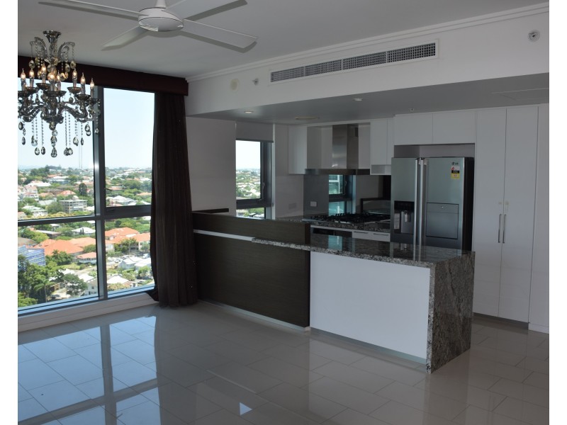 21810/8 Hercules, Hamilton QLD 4007