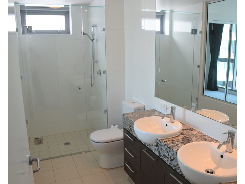 21810/8 Hercules, Hamilton QLD 4007