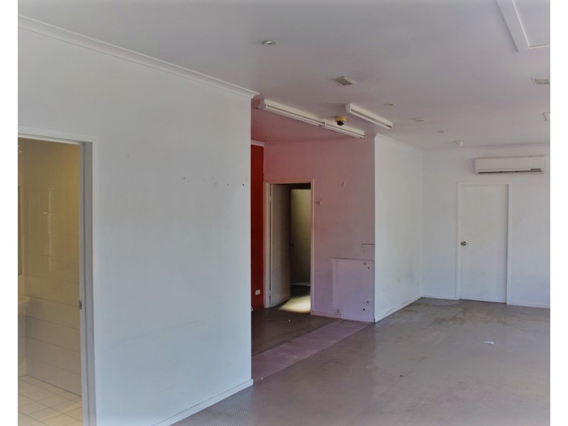 661 Logan Road, Greenslopes QLD 4120