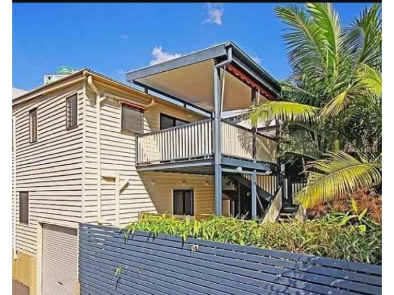 1  Bartley Street, Spring Hill QLD 4000