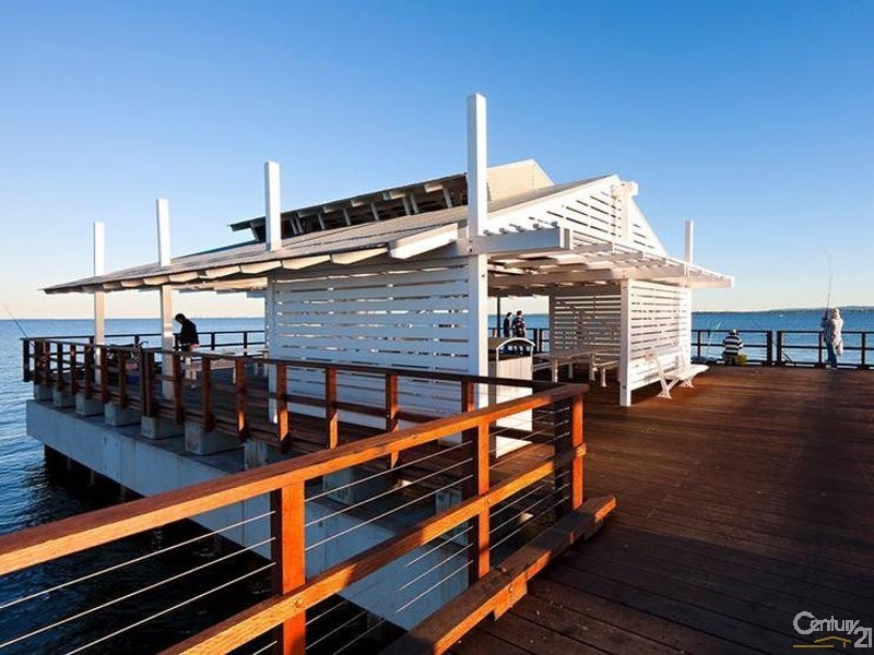 18 Alfred Street, Woody Point QLD 4019