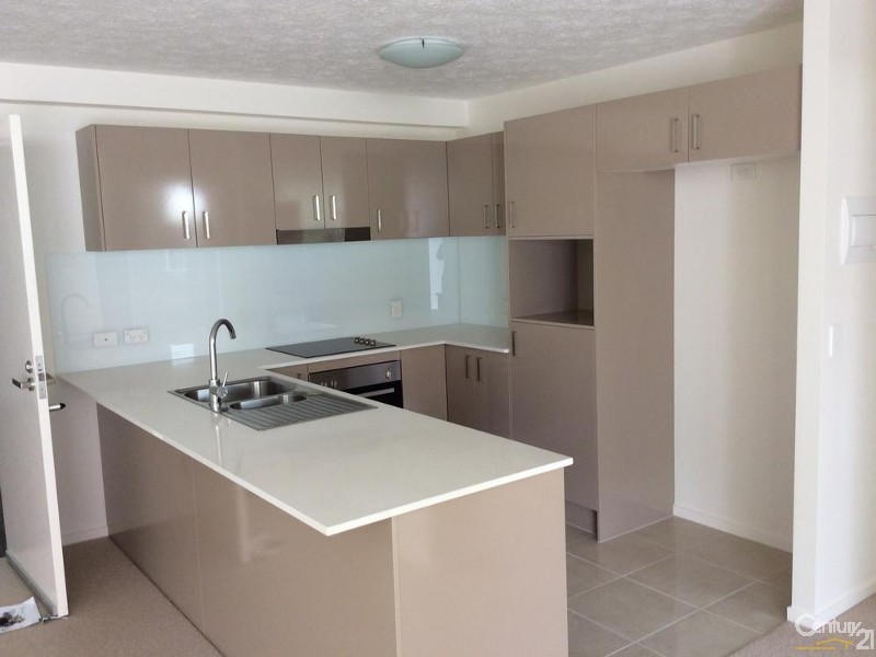 12/25  Cracknell Road, Annerley QLD 4103