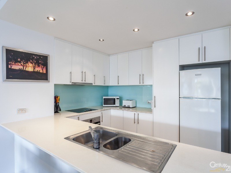 16/83 Marine Parade, Redcliffe QLD 4020