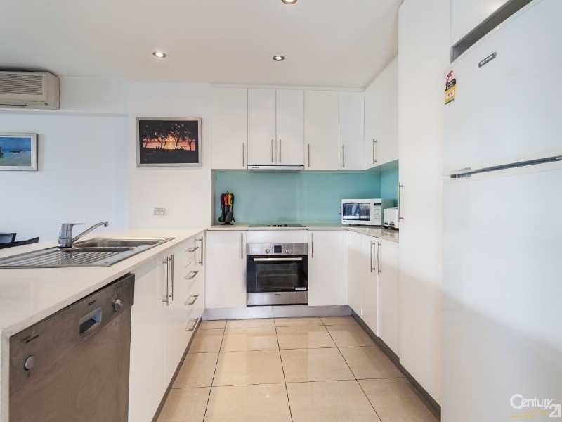 16/83 Marine Parade, Redcliffe QLD 4020