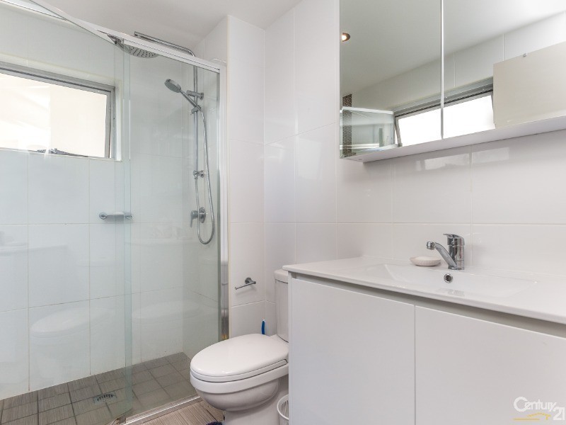 16/83 Marine Parade, Redcliffe QLD 4020