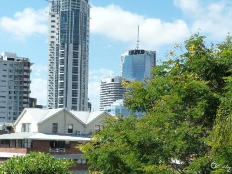 19 Gloucester Street, Spring Hill QLD 4000