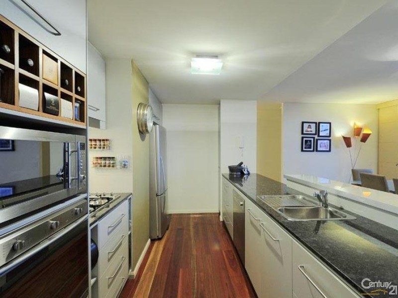 16 Hetherington Avenue, Bulimba QLD 4171