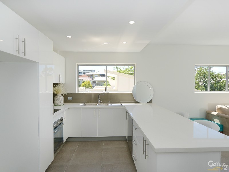 11-19 Stephens Street, Morningside QLD 4170