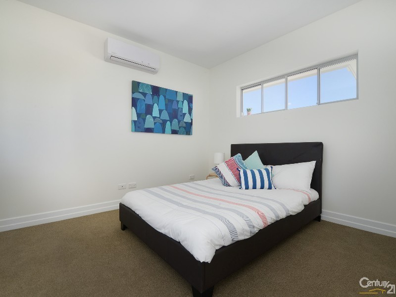 11-19 Stephens Street, Morningside QLD 4170
