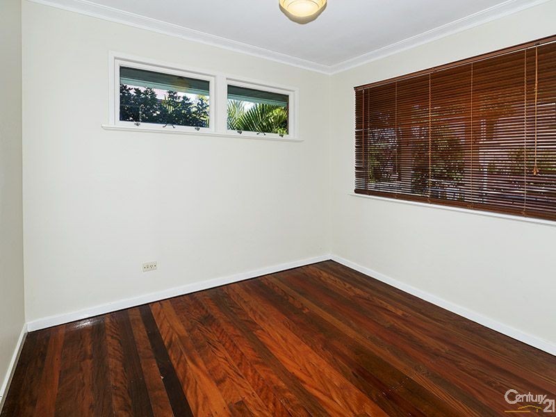 12 Rotary Crescent, Redcliffe QLD 4020