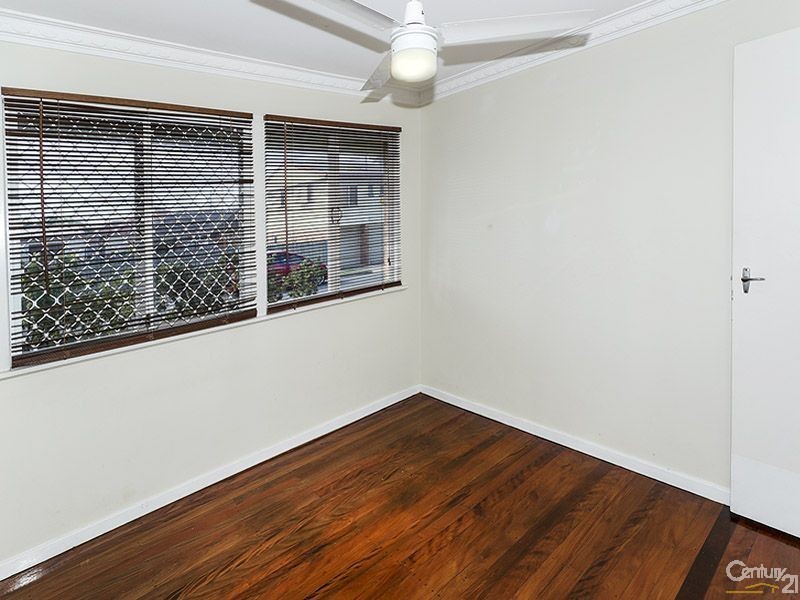 12 Rotary Crescent, Redcliffe QLD 4020