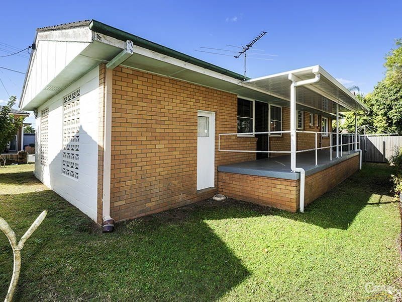12 Rotary Crescent, Redcliffe QLD 4020