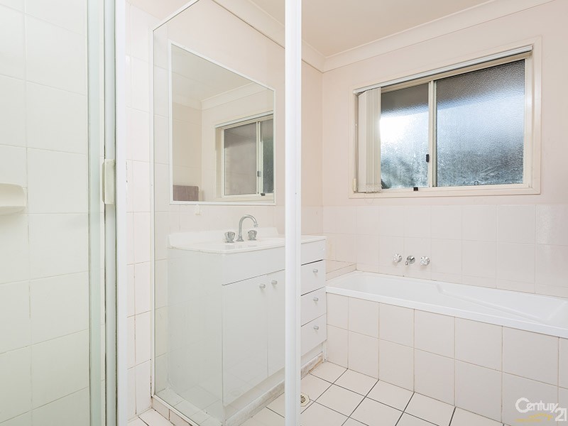 2/15 Prokuda Close, Goodna QLD 4300