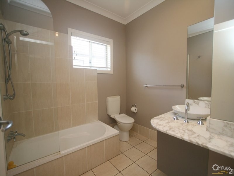 43 James Street, Scarborough QLD 4020