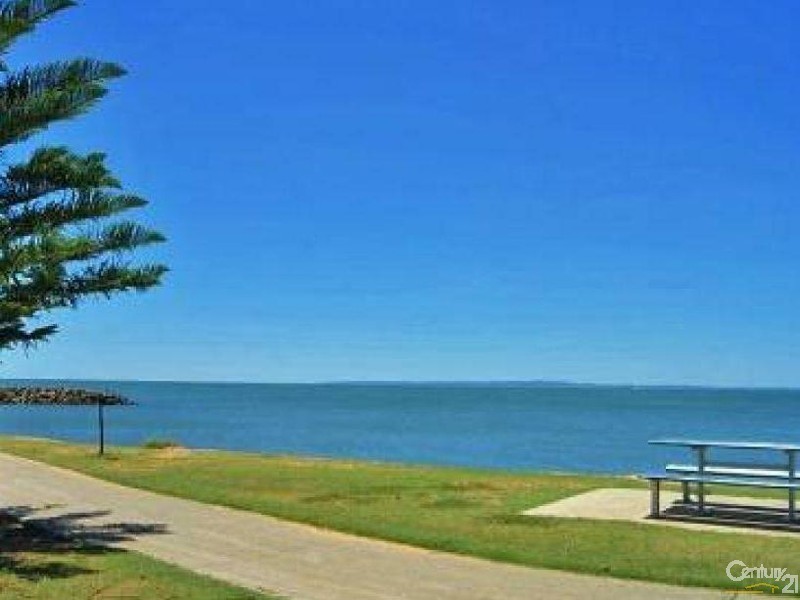 81A Flinders Parade, Scarborough QLD 4020