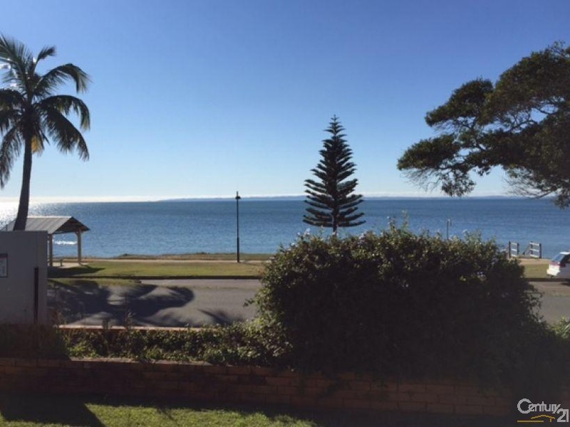 81A Flinders Parade, Scarborough QLD 4020