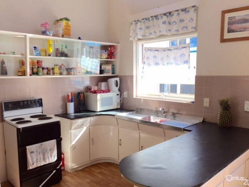 81A Flinders Parade, Scarborough QLD 4020