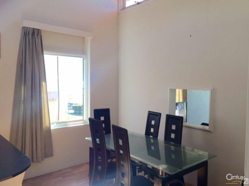 81A Flinders Parade, Scarborough QLD 4020