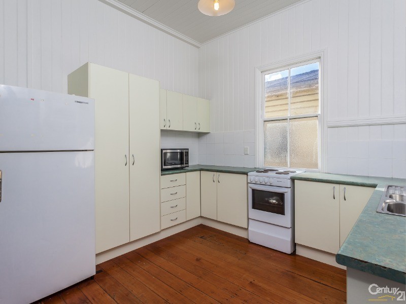 7 Swan Terrace, Windsor QLD 4030