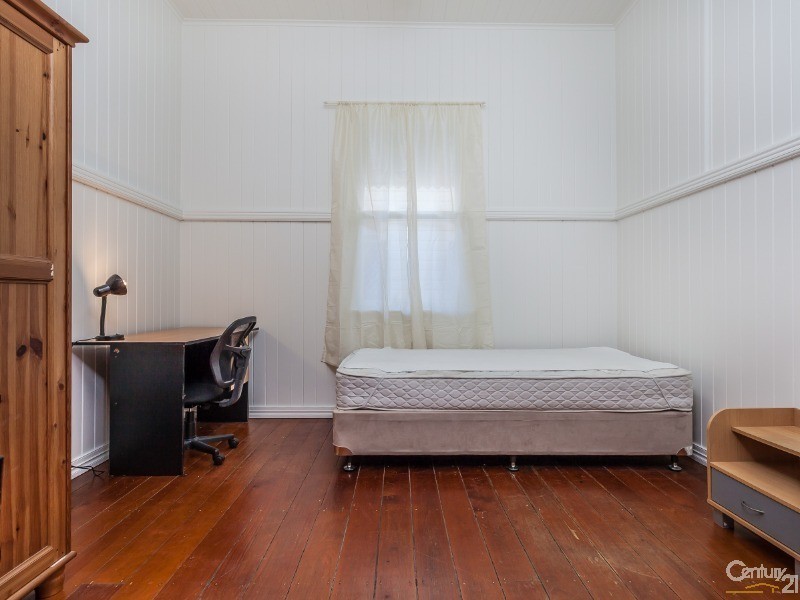 7 Swan Terrace, Windsor QLD 4030