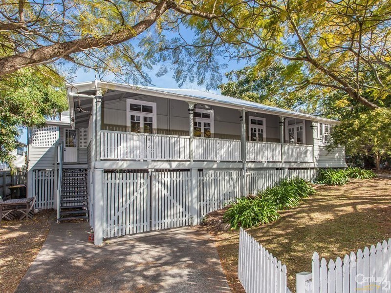 15 Coolibah Street, Bardon QLD 4065