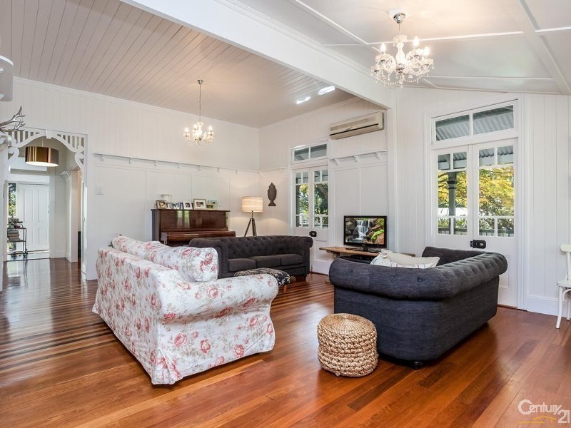 15 Coolibah Street, Bardon QLD 4065