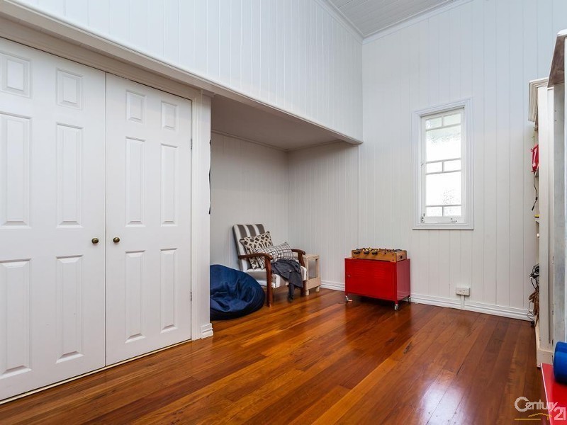 15 Coolibah Street, Bardon QLD 4065