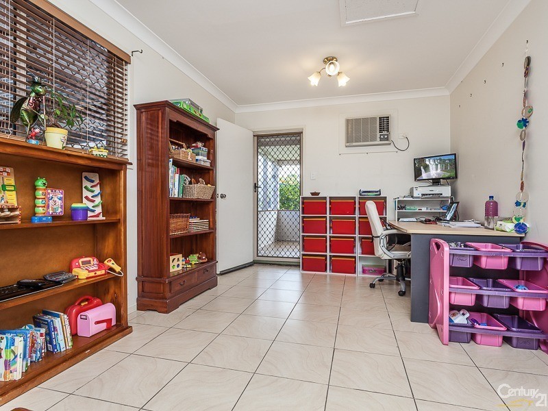 9 Hampshire Court, Kippa-ring QLD 4021
