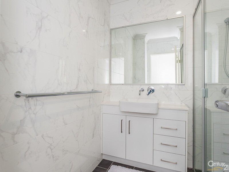 2A/8 Hopetoun Street, Ascot QLD 4007