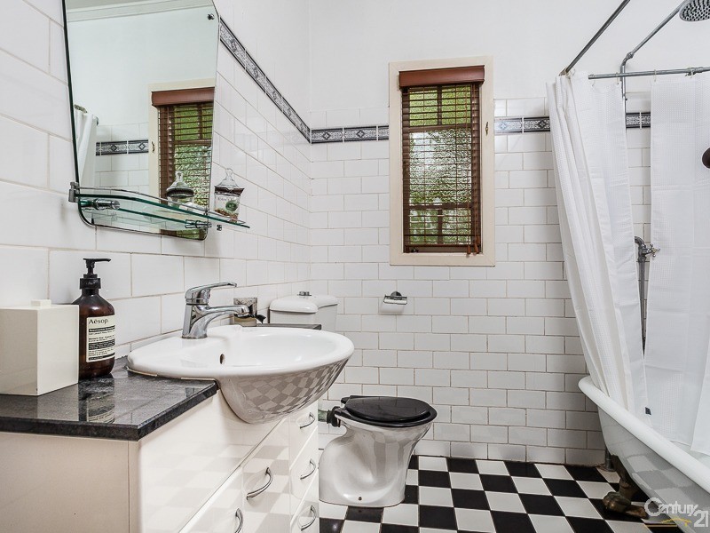 108 Goodwin Terrace, Moorooka QLD 4105