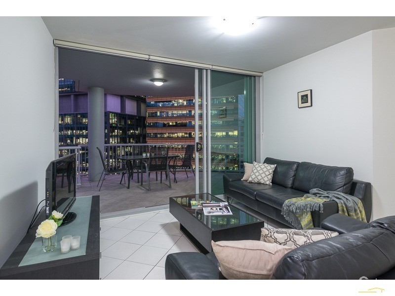 1702/30 Tank Street, Brisbane City QLD 4000