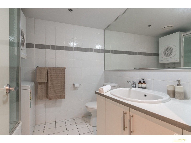 1702/30 Tank Street, Brisbane City QLD 4000