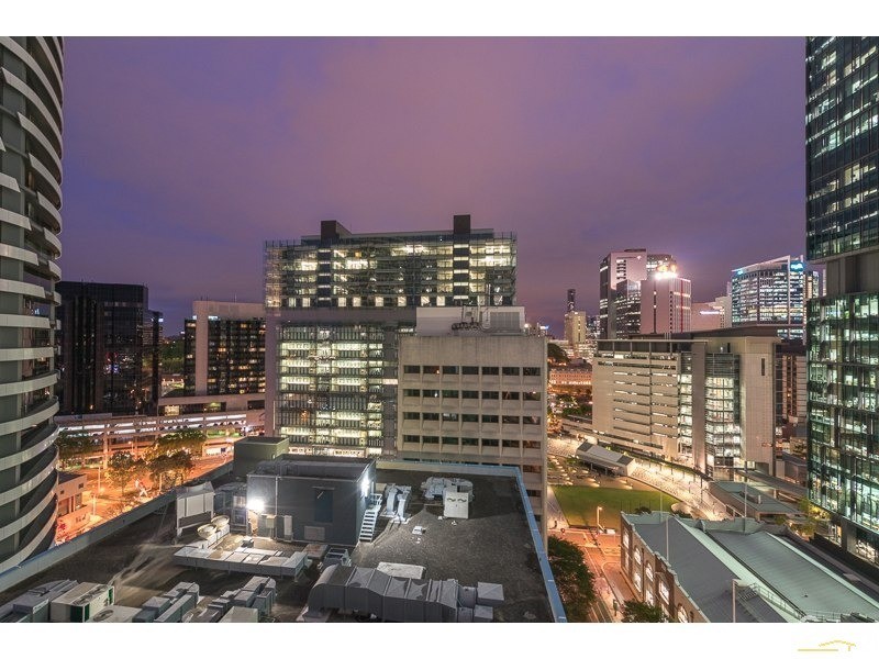 1702/30 Tank Street, Brisbane City QLD 4000
