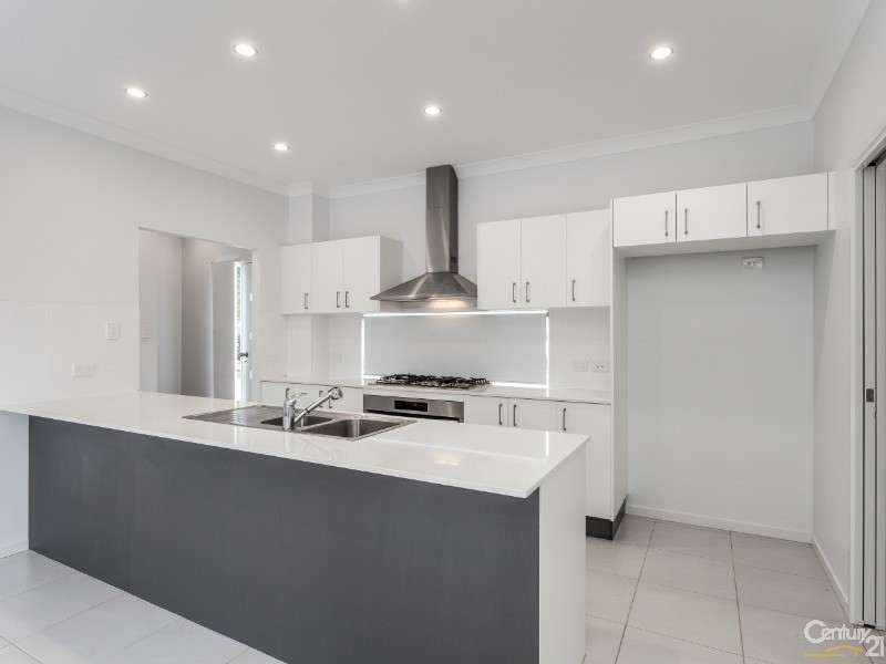 2/45 Queen Street, Scarborough QLD 4020