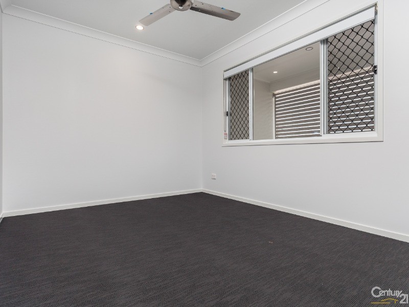 2/45 Queen Street, Scarborough QLD 4020