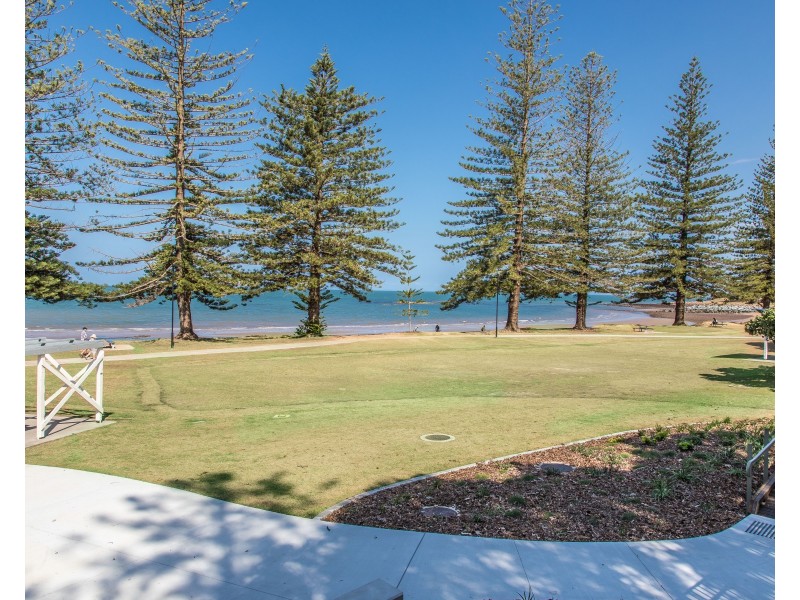 2/45 Queen Street, Scarborough QLD 4020