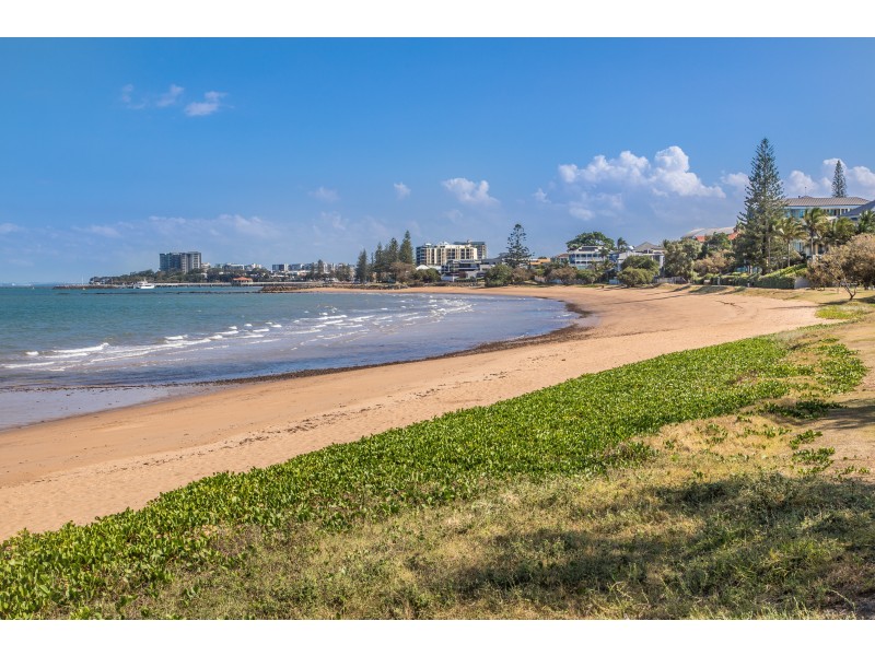 2/45 Queen Street, Scarborough QLD 4020