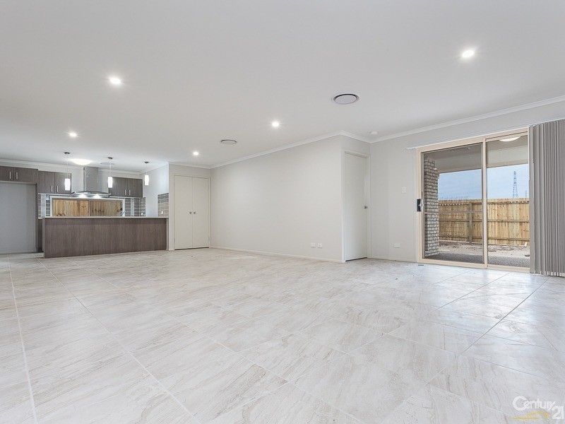 76  Sandalwood Crescent, Griffin QLD 4503