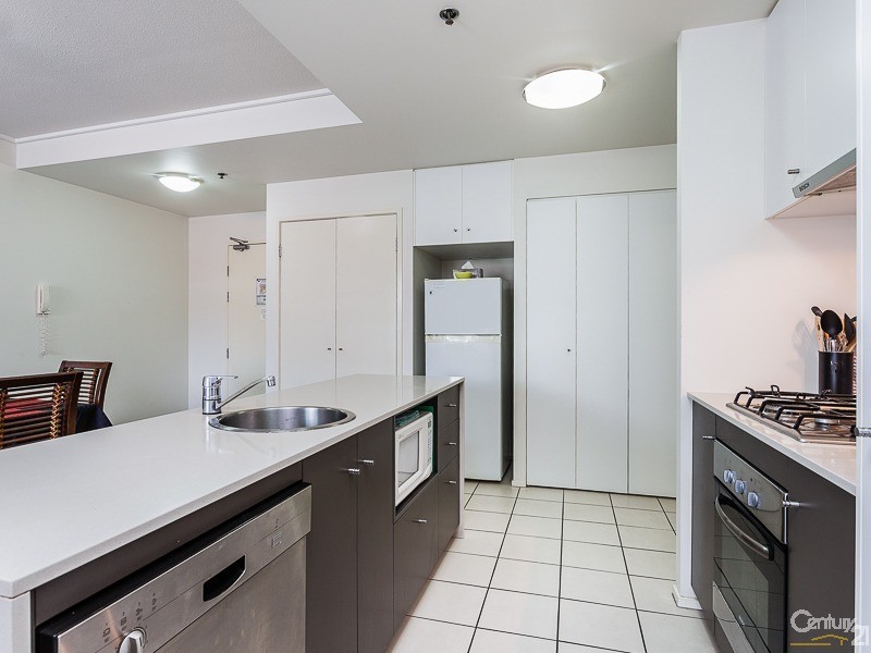 36/454 Upper Edward St, Spring Hill QLD 4000