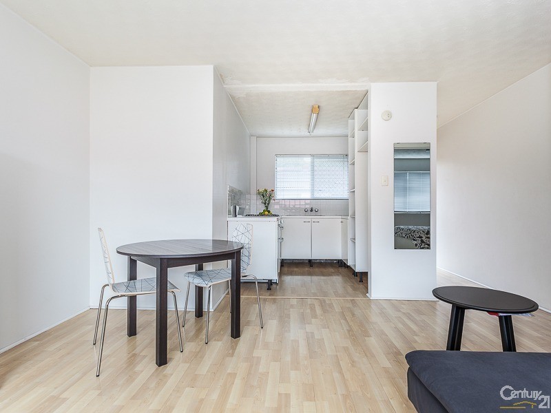 2/33 The Esplanade, Ashgrove QLD 4060