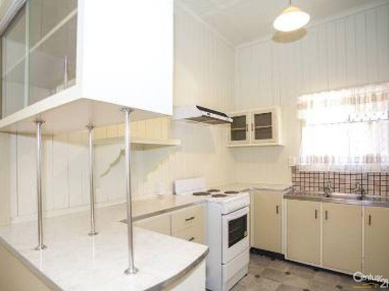 13 Margaret Street, Scarborough QLD 4020