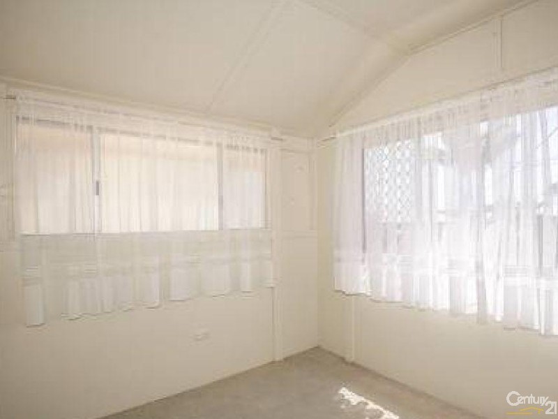 13 Margaret Street, Scarborough QLD 4020